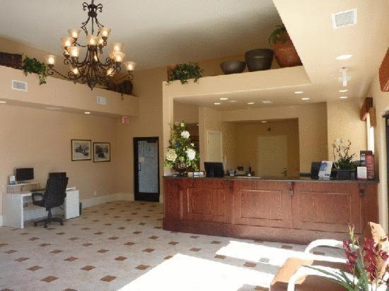 Travelodge Inn & Suites By Wyndham Yucca Valley/Joshua Tree מראה חיצוני תמונה