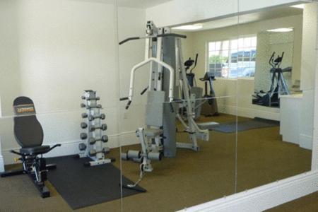 Travelodge Inn & Suites By Wyndham Yucca Valley/Joshua Tree מראה חיצוני תמונה