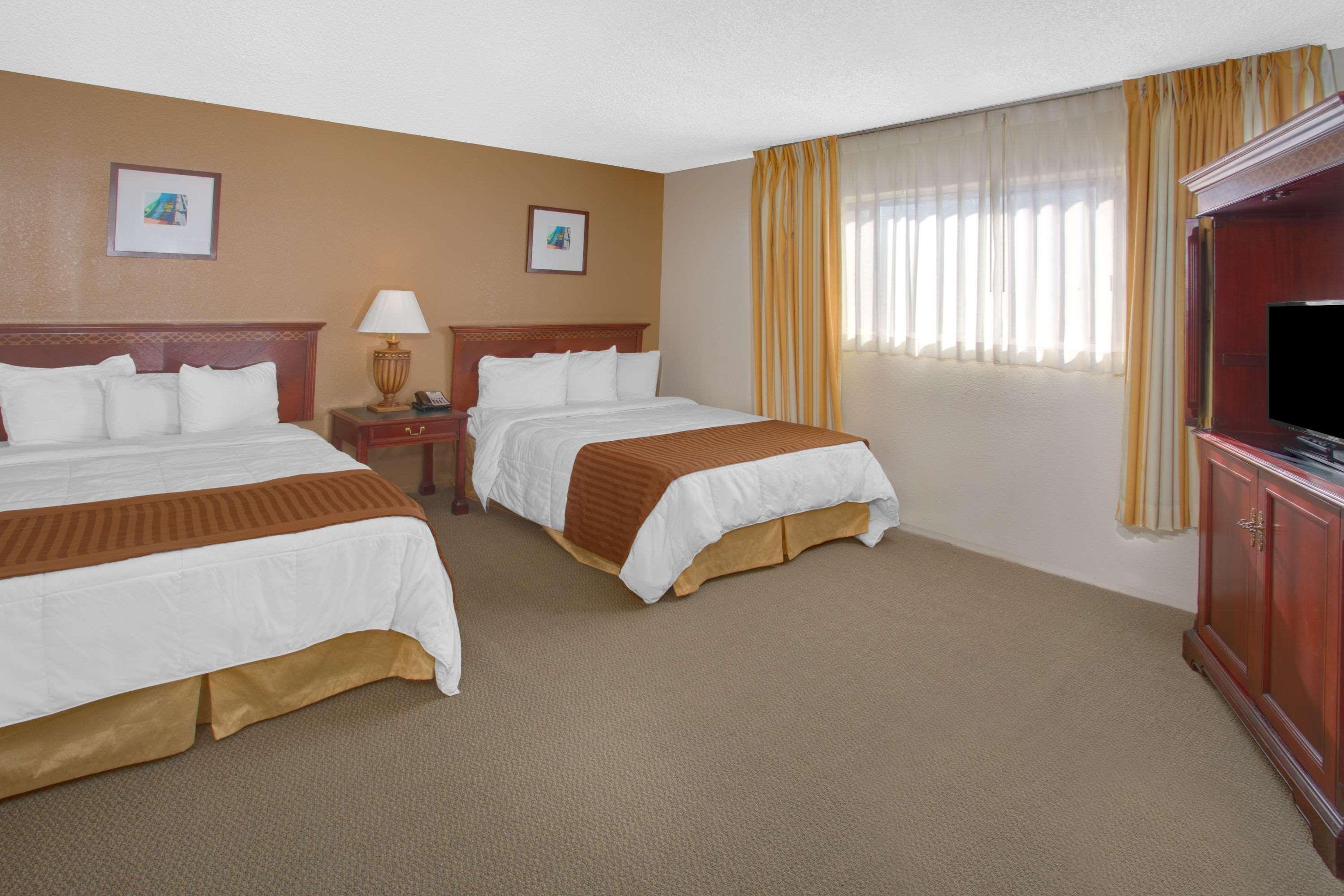 Travelodge Inn & Suites By Wyndham Yucca Valley/Joshua Tree מראה חיצוני תמונה