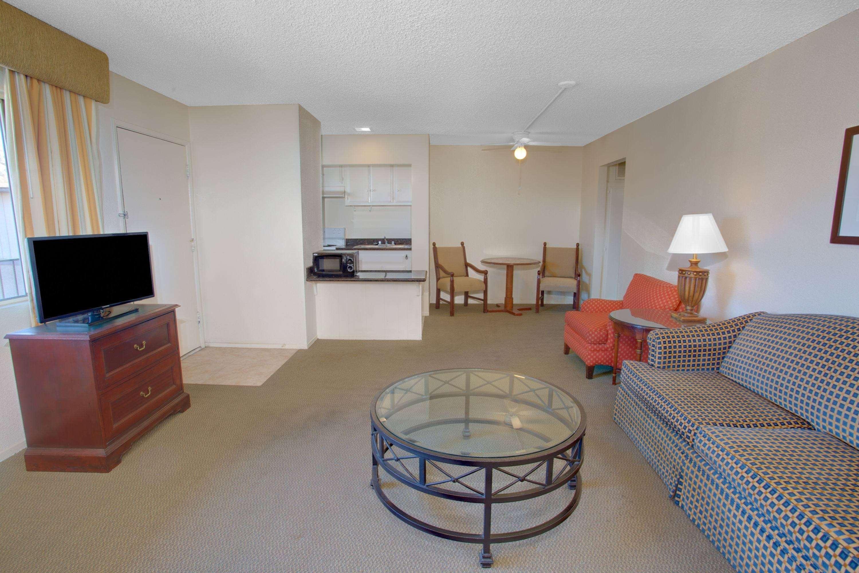 Travelodge Inn & Suites By Wyndham Yucca Valley/Joshua Tree מראה חיצוני תמונה