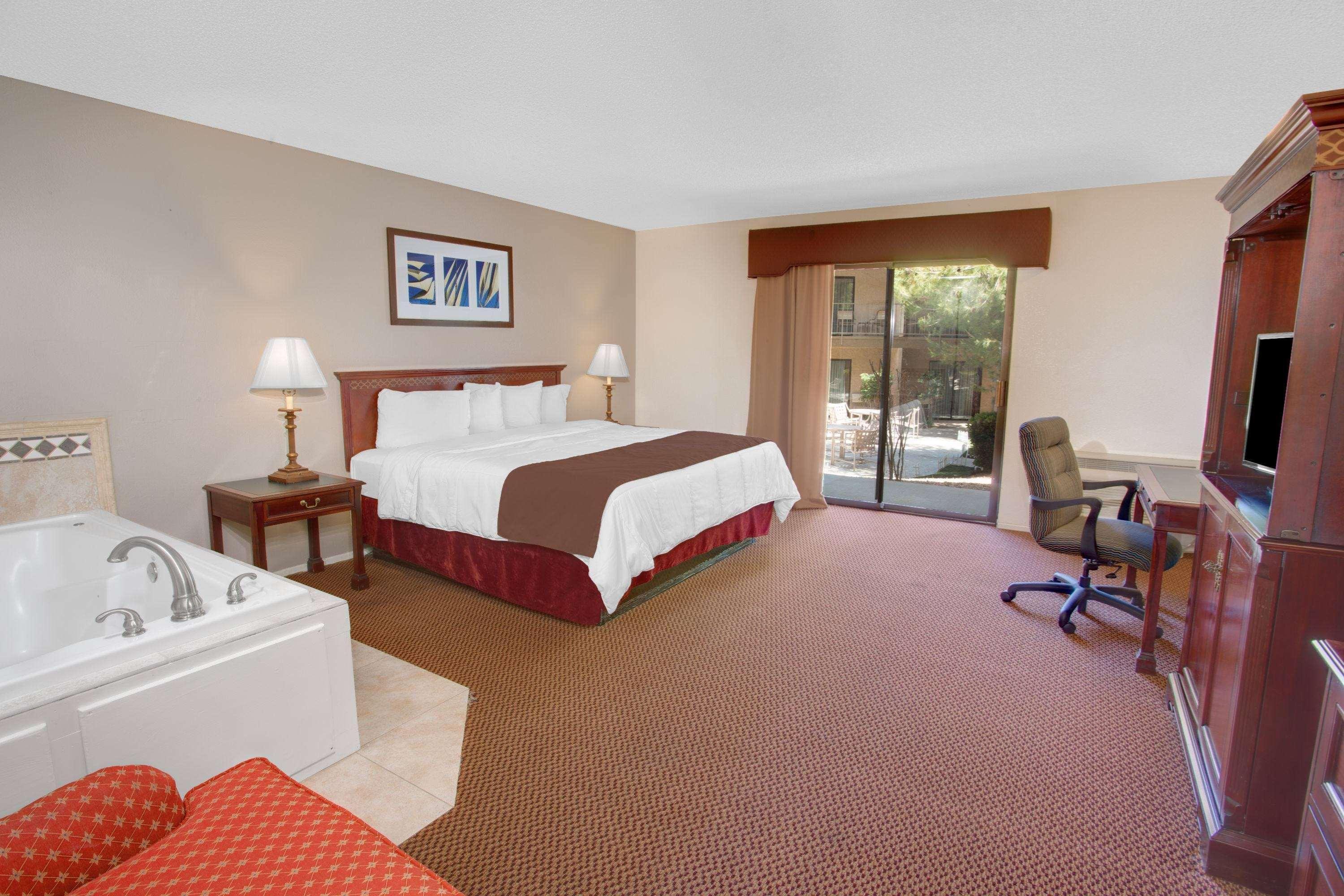 Travelodge Inn & Suites By Wyndham Yucca Valley/Joshua Tree מראה חיצוני תמונה