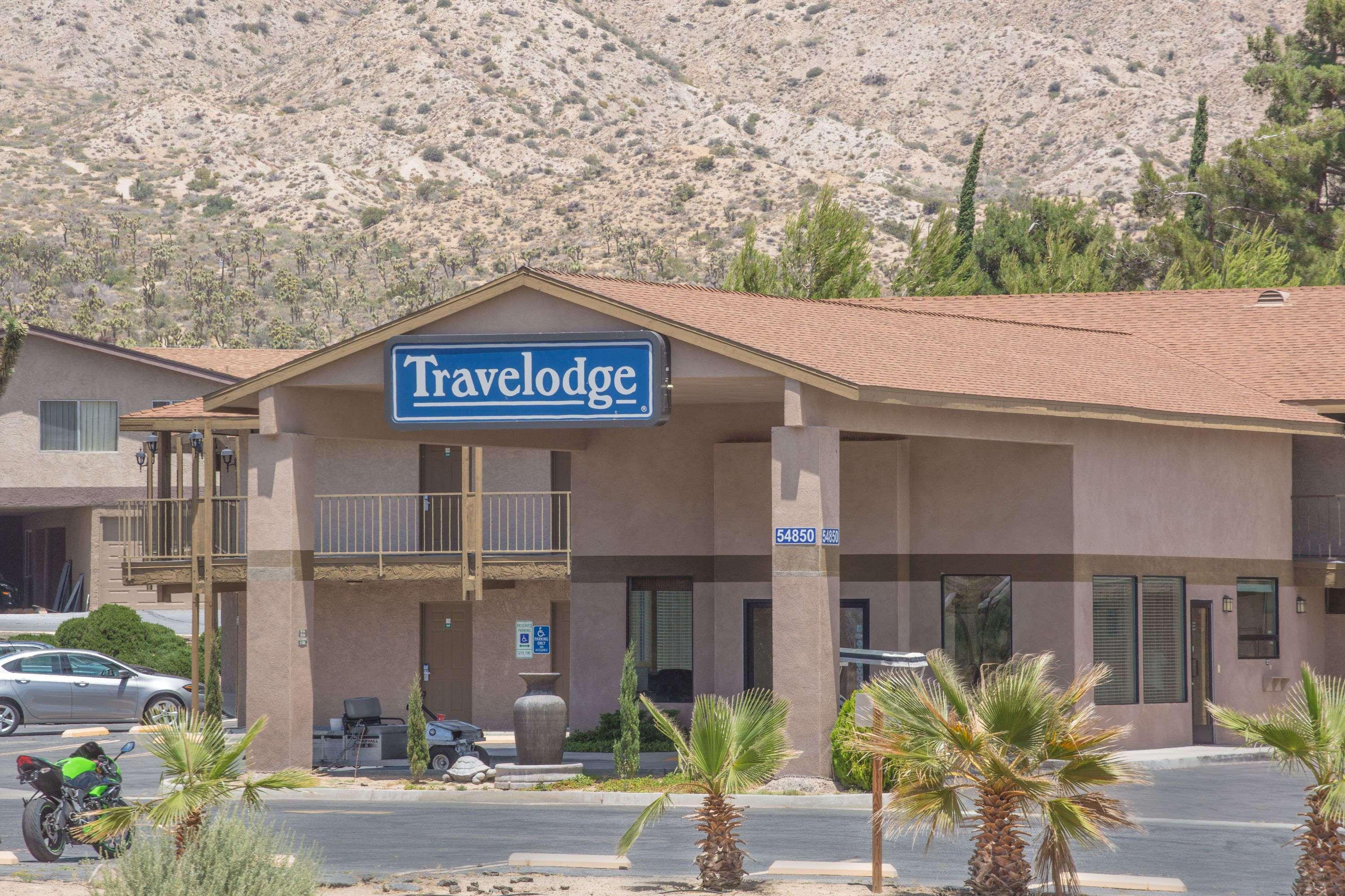 Travelodge Inn & Suites By Wyndham Yucca Valley/Joshua Tree מראה חיצוני תמונה