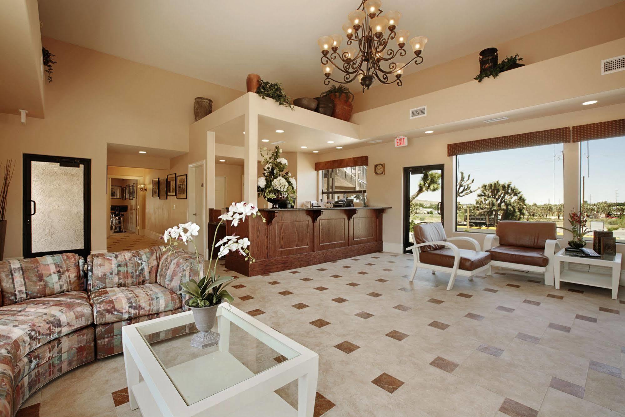 Travelodge Inn & Suites By Wyndham Yucca Valley/Joshua Tree מראה חיצוני תמונה